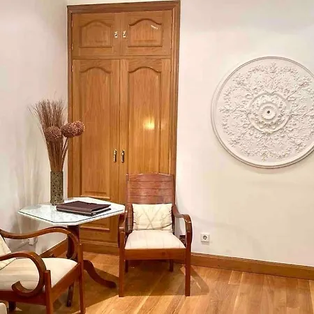 Junto A Parking Precioso Muy Centrico En Apartamento *